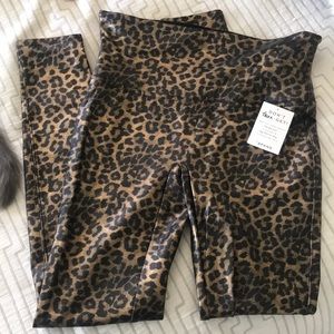 Leopard print spanx leggings